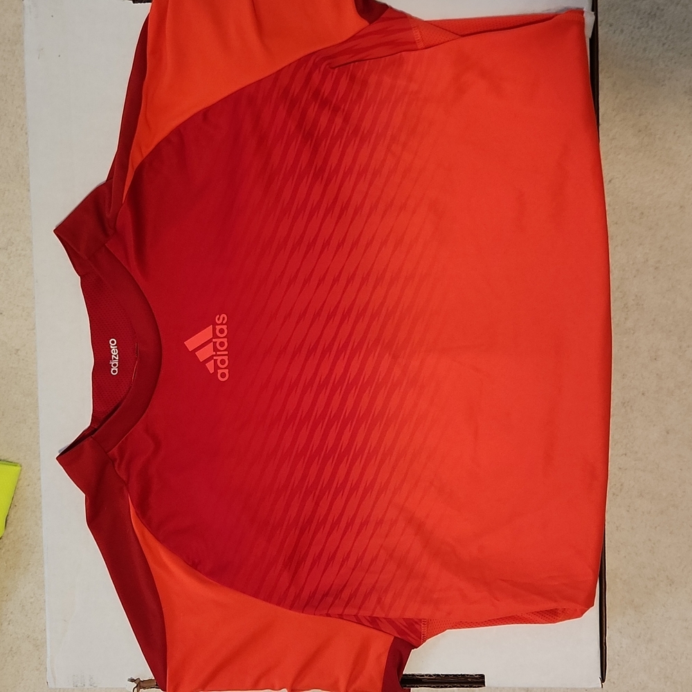 Mens Adidas Climacool Tennis/running T-shirt. Size large orange/red